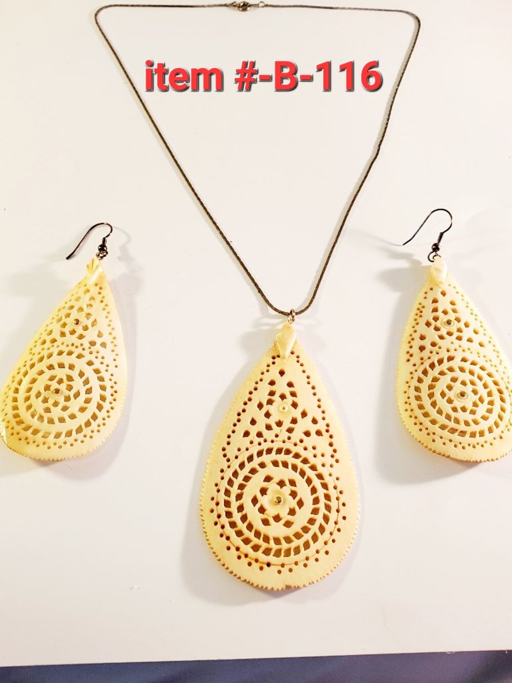1 Necklace with matching Earrings, item # B -116,. wt. 25grams.